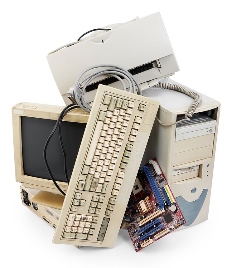 easy-ideas-to-recycled-and-reuse-old-computer-parts-recycled-electronic-waste-our-best-answers-on-how-to-get-old-computers-for-free