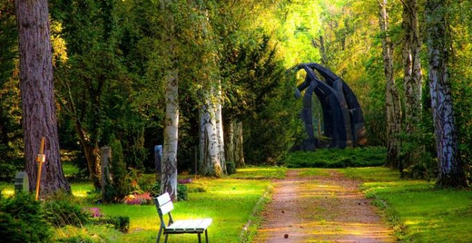 Is There a Government Grant for Funeral Cost?