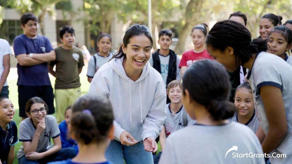 College student volunteering in the community, demonstrating the leadership DNA required for philanthropic endowments.