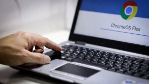 Installing ChromeOS Flex on an old Windows laptop to make it fast again.